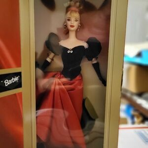 Avon Winter Splendor  Barbie Doll in Elegant Black and Red Gown